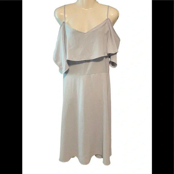 NWT Bloom Chic Off Shoulder Ruffle Dress - Picture 1 of 8